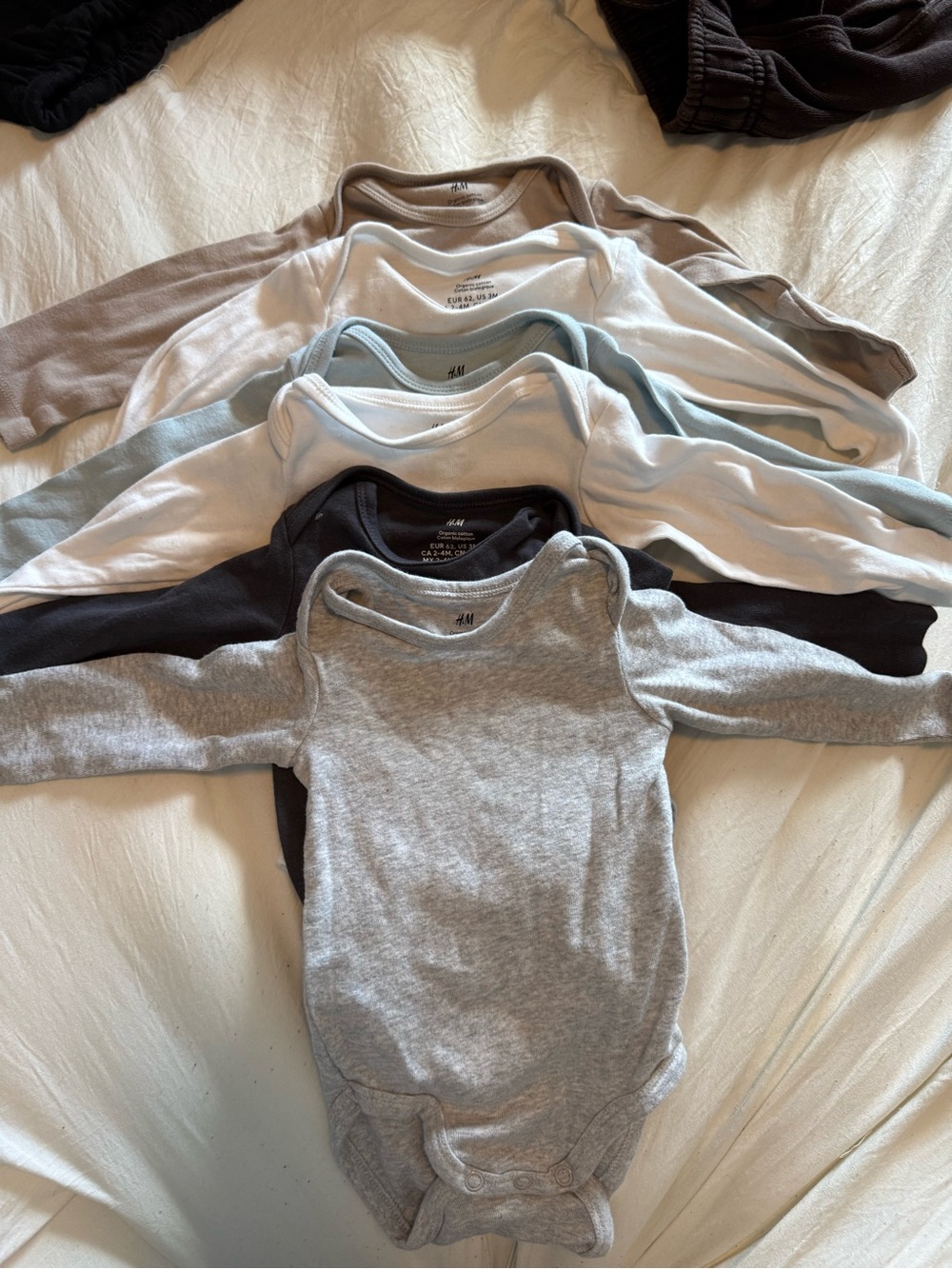 H&M Organic Cotton Long-Sleeve Bodysuits Bodysuit Set Gray & Black Size 3M